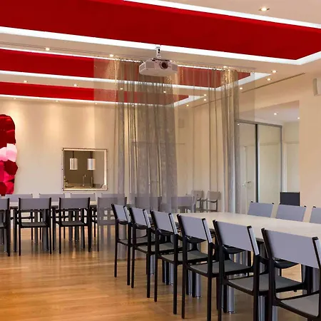 Ibis Styles En Velay Hotel